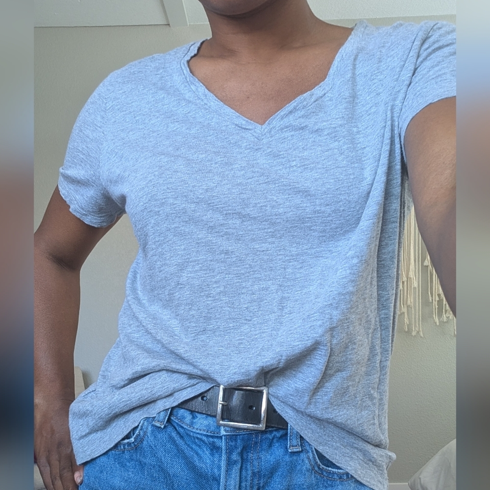 LL Bean Signature grey v neck